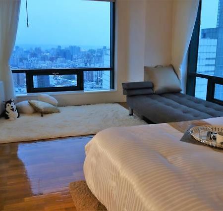 Corner Inn Taichung Esterno foto