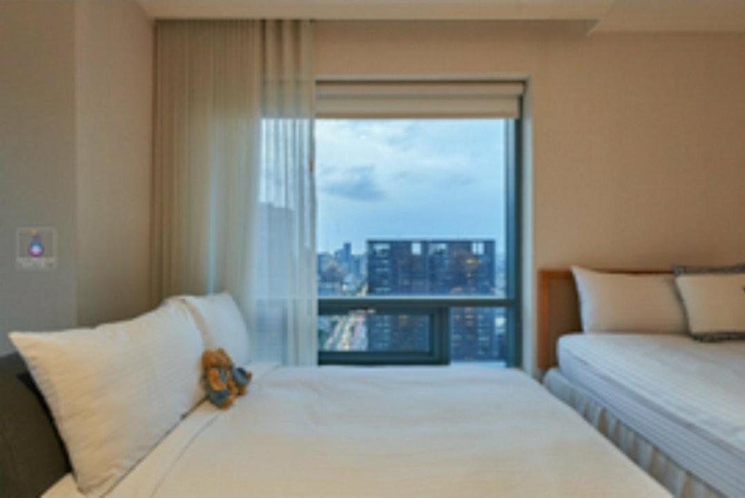 Corner Inn Taichung Esterno foto